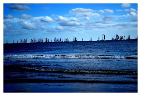 Con la proa en el norte y la cruz en el sur..